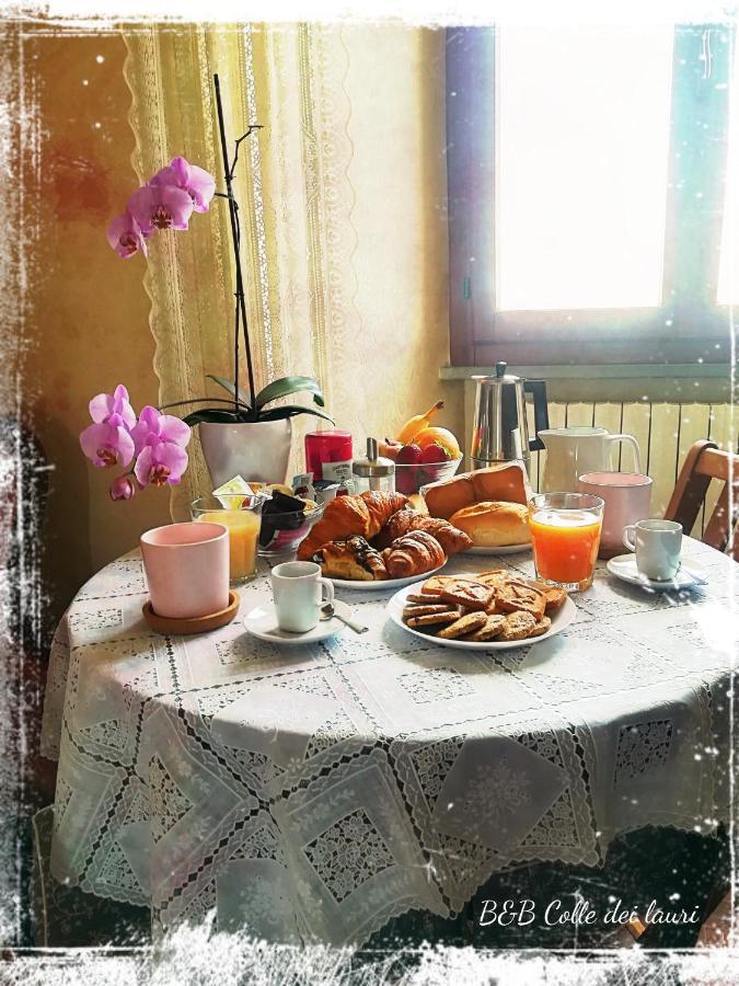 Colle Dei Lauri Bed & Breakfast Лорето Екстериор снимка
